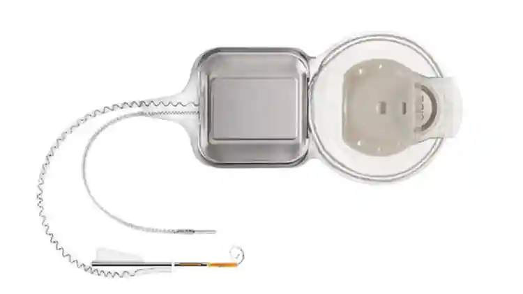 话少被误认为自闭症 4岁神经性耳聋患儿接受国内首例工耳蜗植入