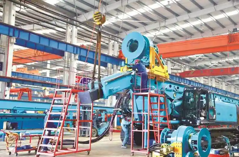 抢先机出实招，确保百天“双过半”