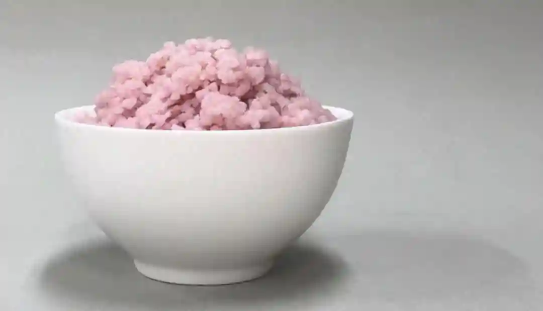 韩媒称韩国研究团队开发出粉红色“牛肉大米”，味道香气与牛肉相似