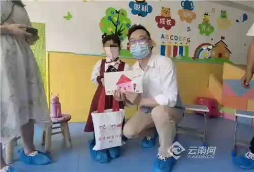 云南首个地贫儿童病房外陪伴服务场所“京妍之家”落户昆明