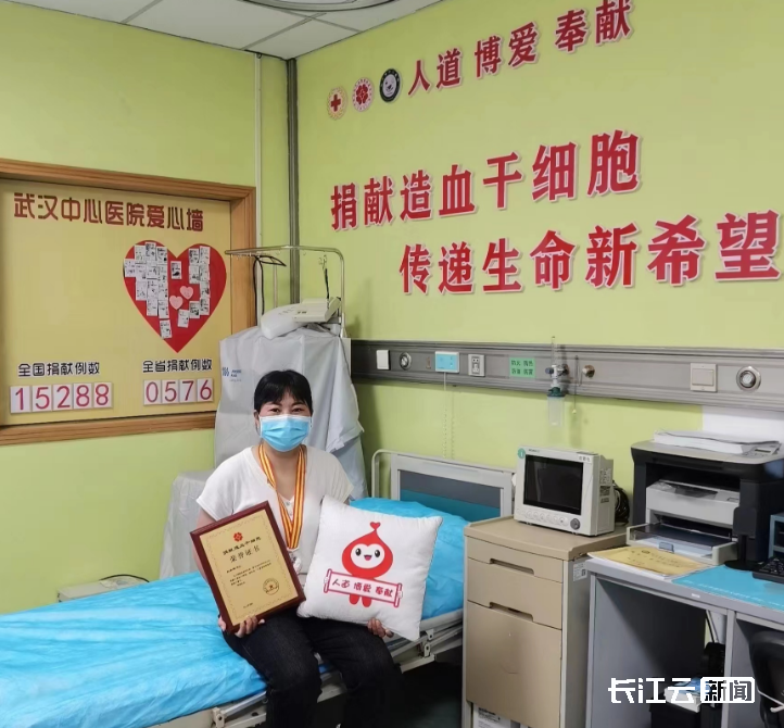 克丽缇娜发力科研 从传统美到健康美